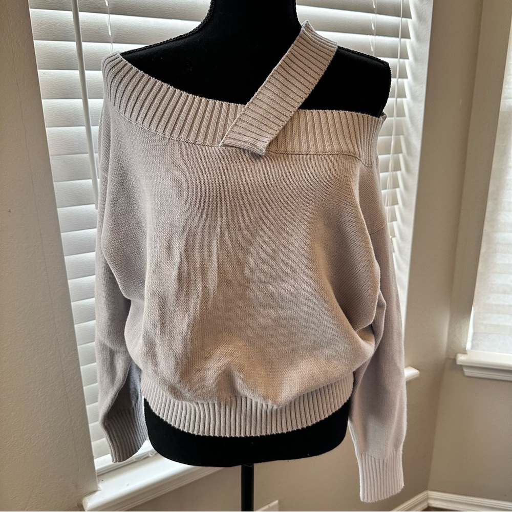 NWT 525 America Gray Off Shoulder Pullover Cotton Sweater Womens Medium - Picture 7 of 8
